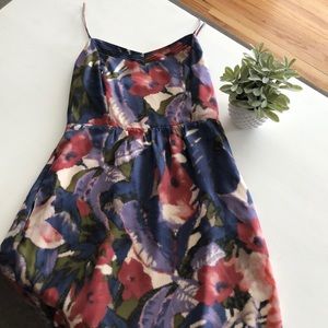 Beautiful women’s Anthropologie dress